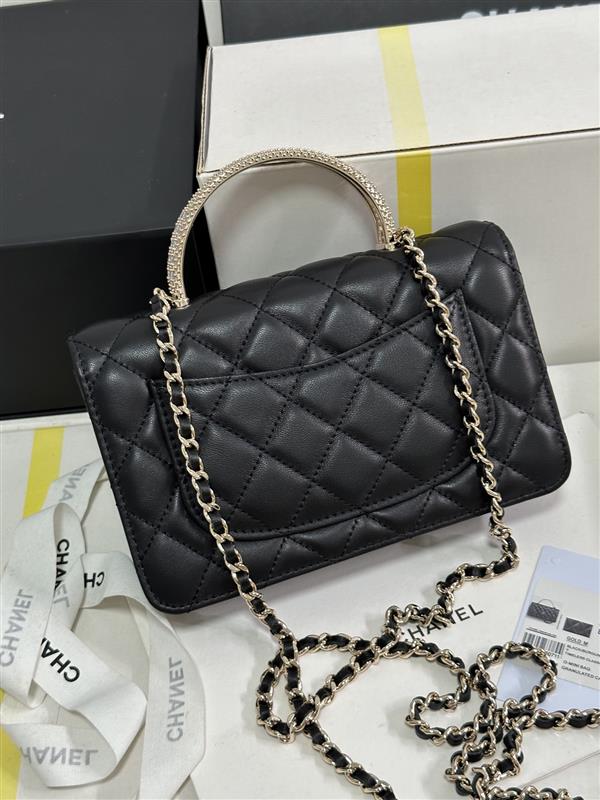 2026127205142130 700